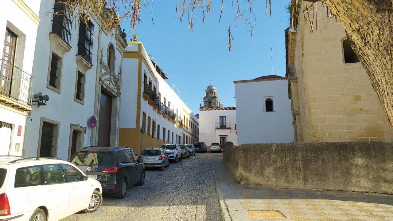Sherryflat Trebol - Parking Jerez de la Frontera Exterior photo